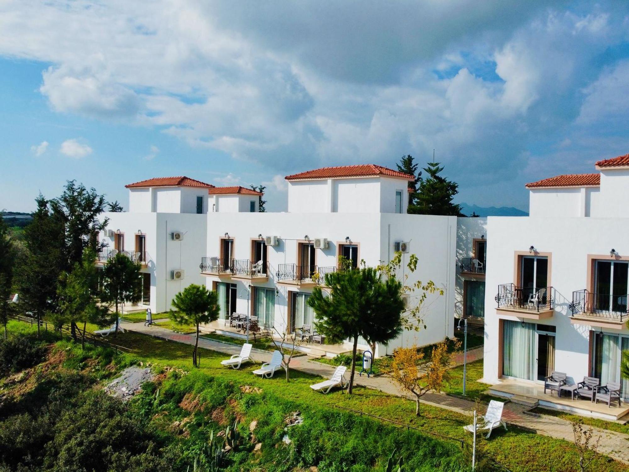 Celebi Garden Hotel - Cittaslow Retreat 파마구스타 외부 사진