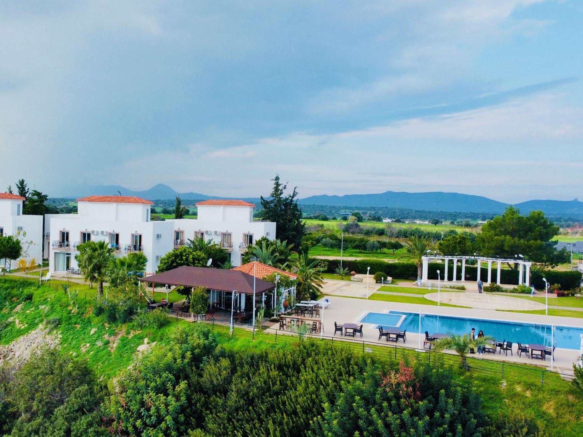 Celebi Garden Hotel - Cittaslow Retreat 파마구스타 외부 사진