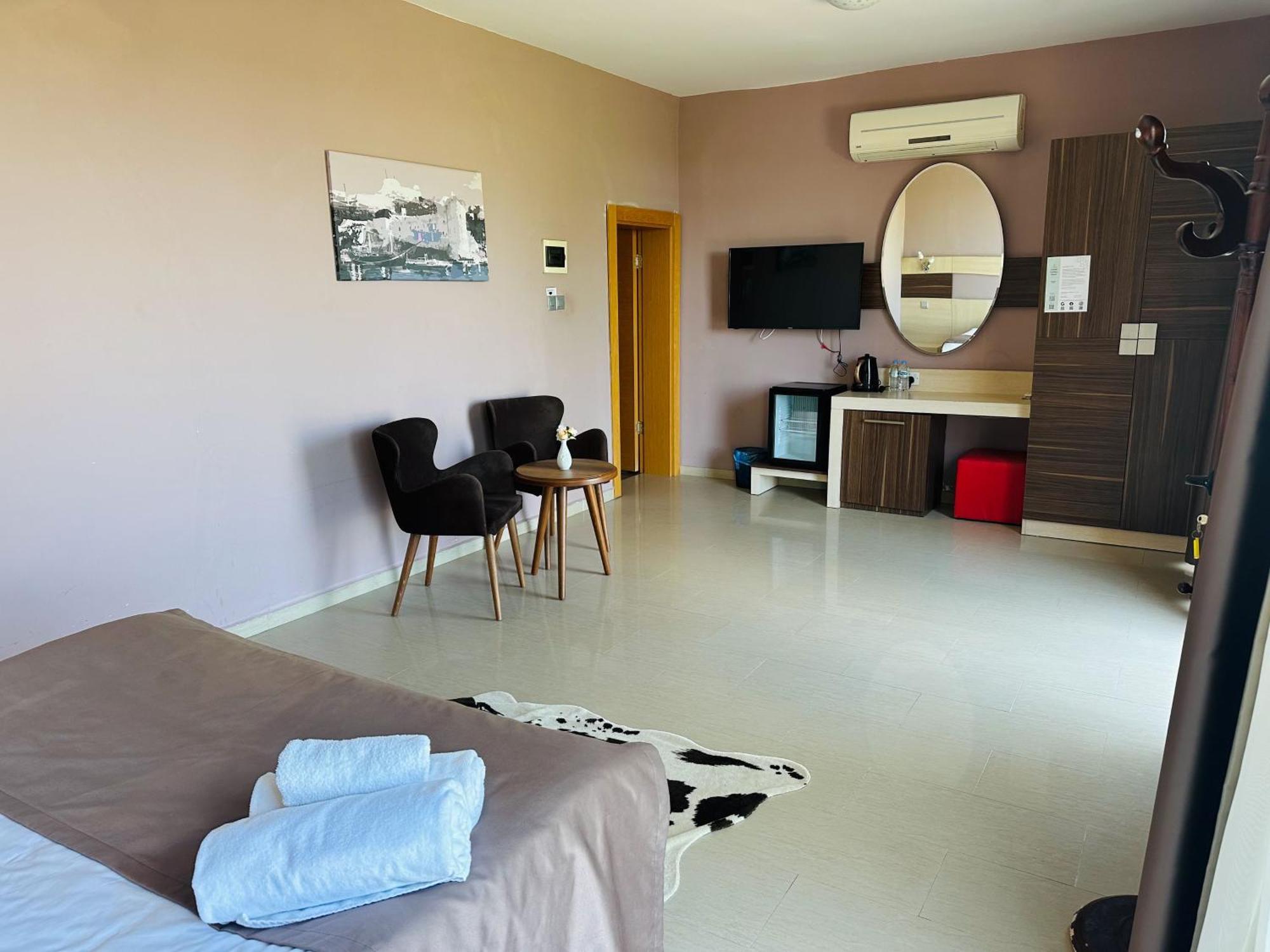 Celebi Garden Hotel - Cittaslow Retreat 파마구스타 외부 사진