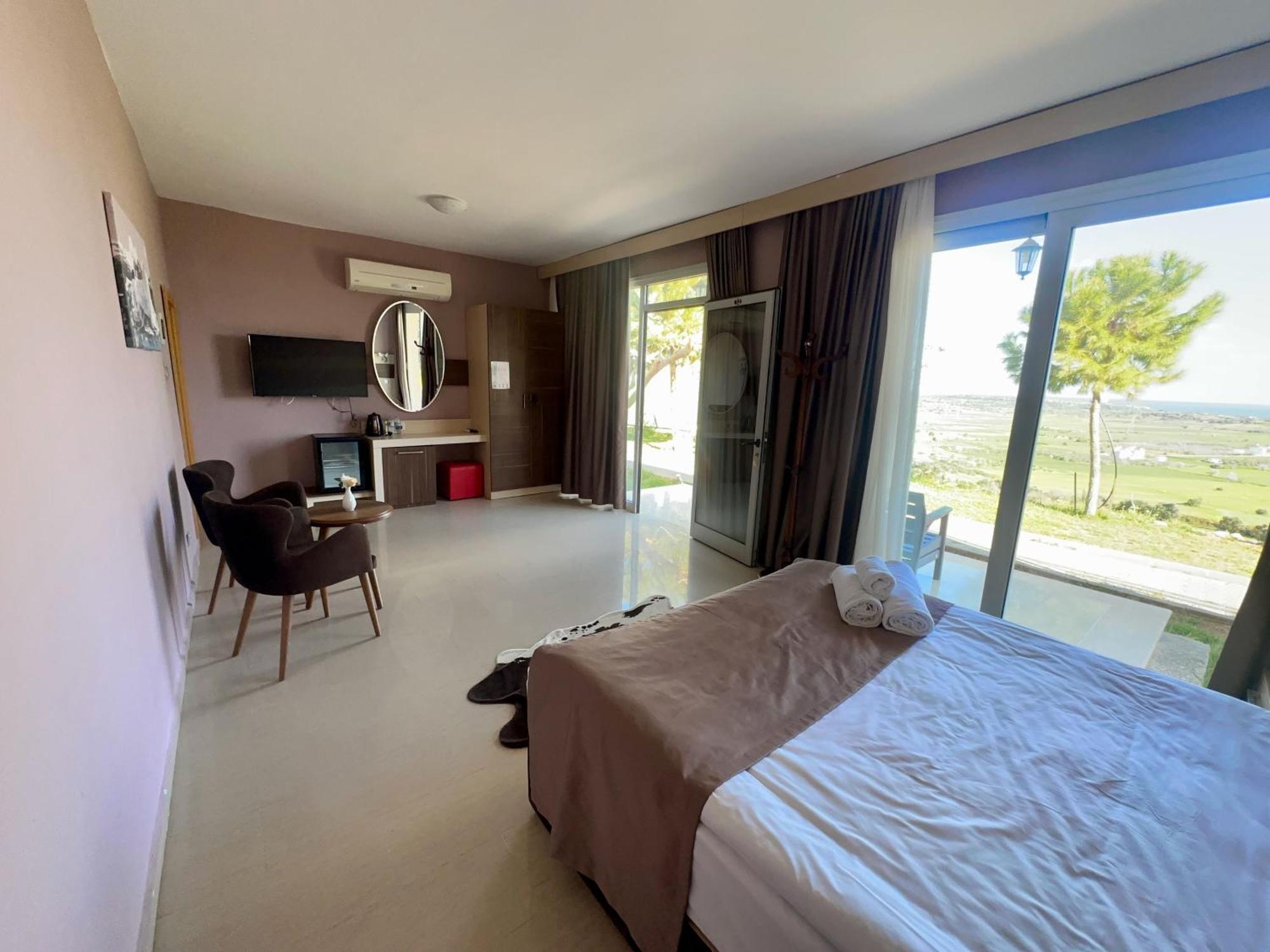 Celebi Garden Hotel - Cittaslow Retreat 파마구스타 외부 사진